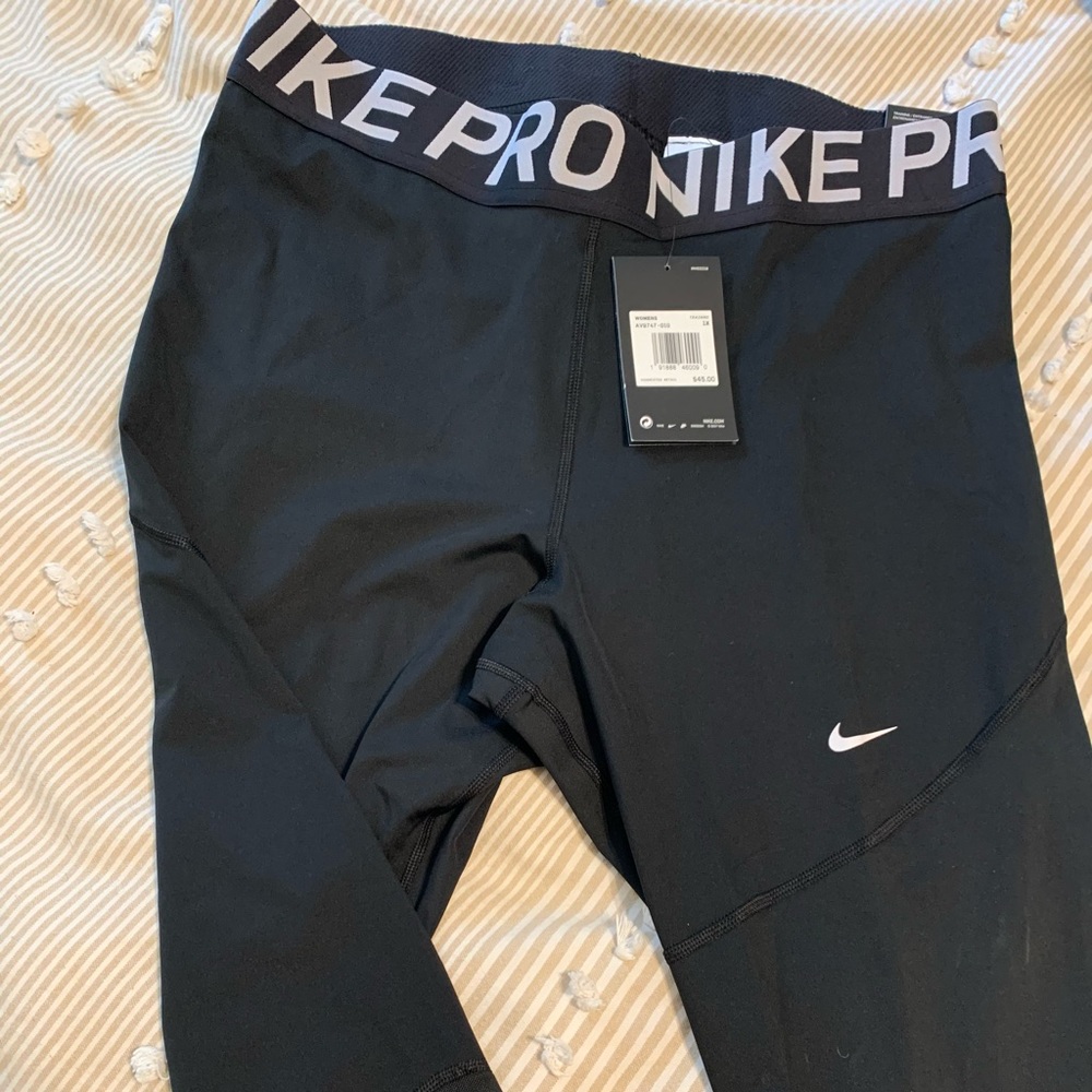 Plus size Nike Pro training leggings